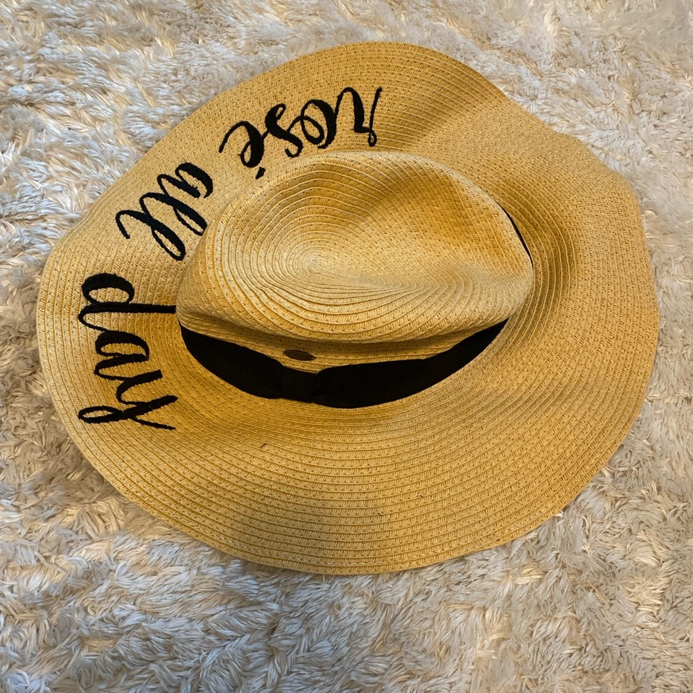 CC Sun Hat - Picture 2 of 6